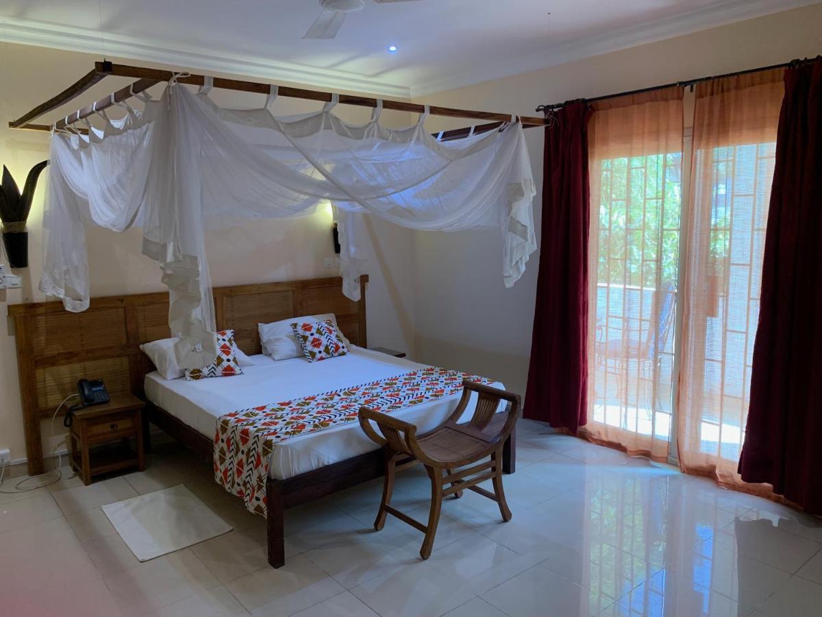 Le Lodge Des Almadies Dakar Exterior foto
