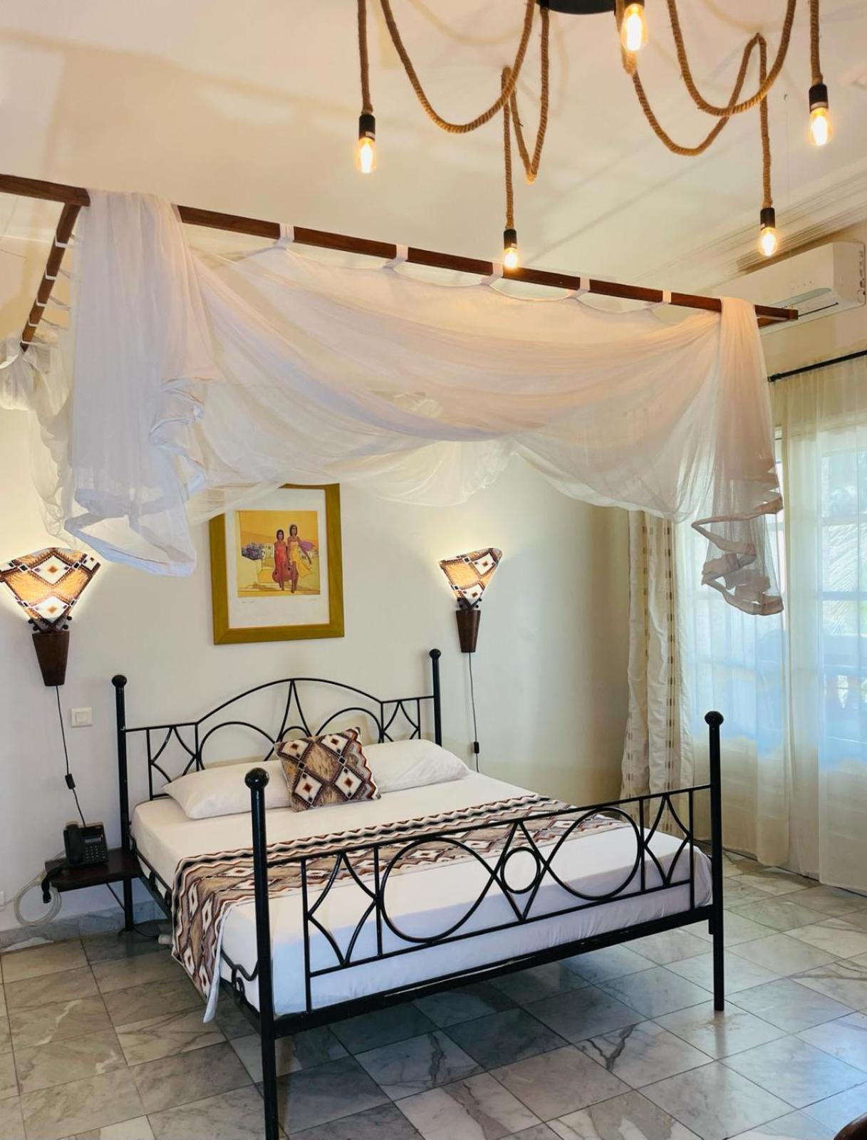 Le Lodge Des Almadies Dakar Exterior foto